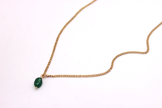 Green onyx round pendant